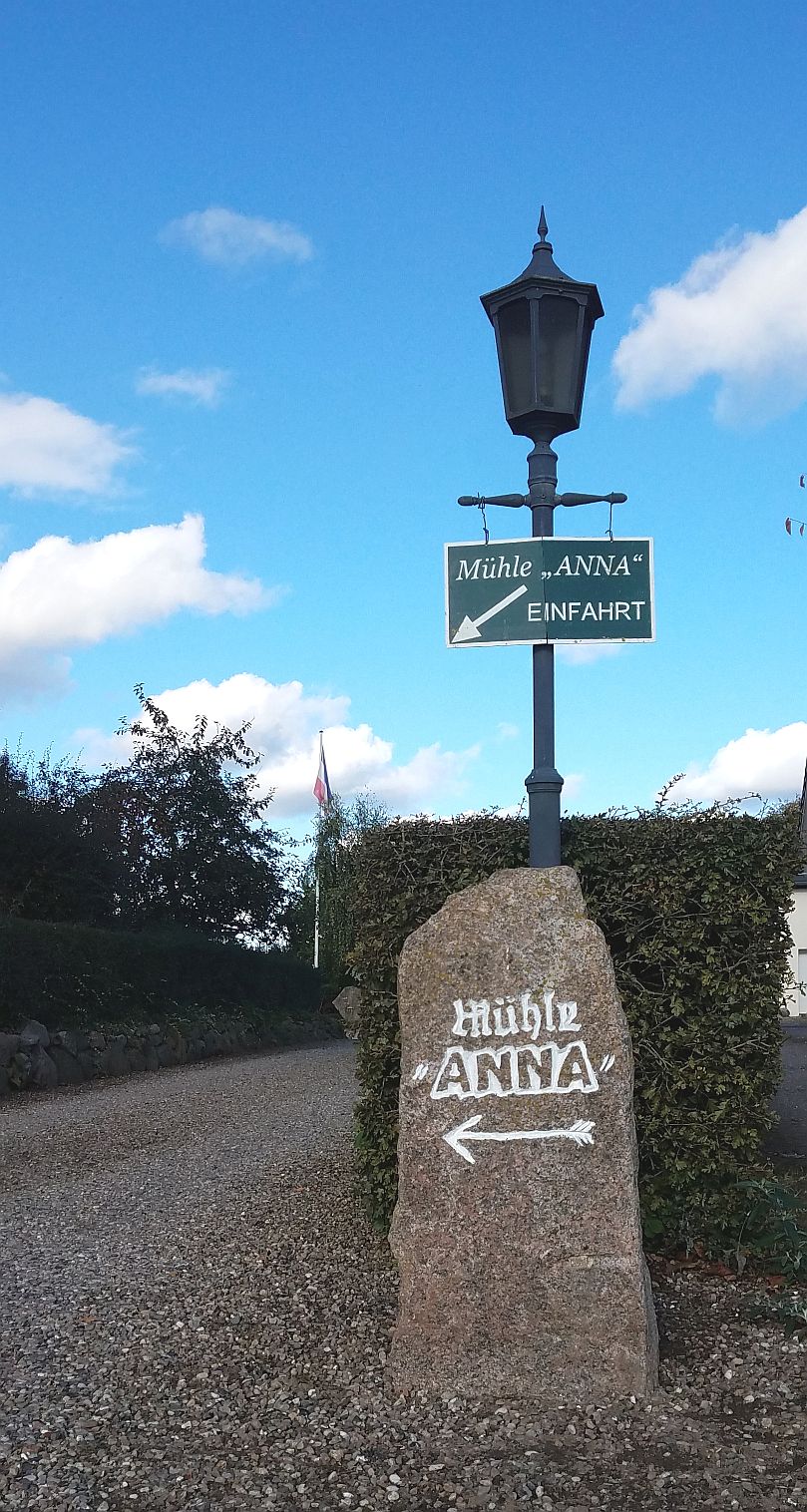 Der Stein in unserer Einfahrt